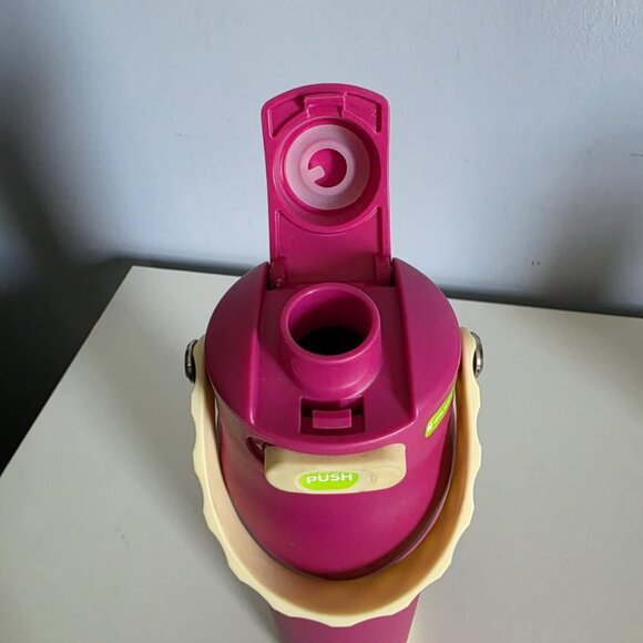 NWT Reduce 26 hr cold 26 oz bottle w/two handles - Picture 2 of 8